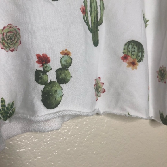 Forever 21 Cropped Sweatshirt Cactus Print Size M - Picture 4 of 7